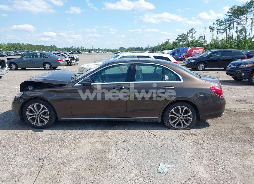 Photo 13 of 2018 Mercedes-benz C 300 (VIN 55SWF4JB9JU240617)