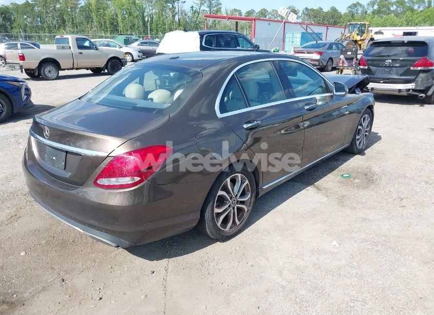 Photo 4 of 2018 Mercedes-benz C 300 (VIN 55SWF4JB9JU240617)