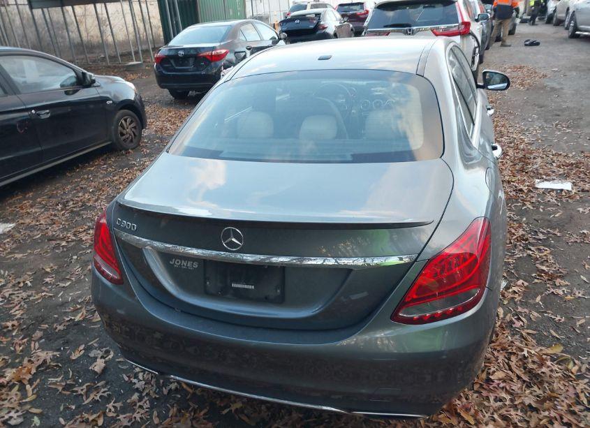 Photo 16 of 2018 Mercedes-benz C 300 (VIN 55SWF4JB9JU242710)