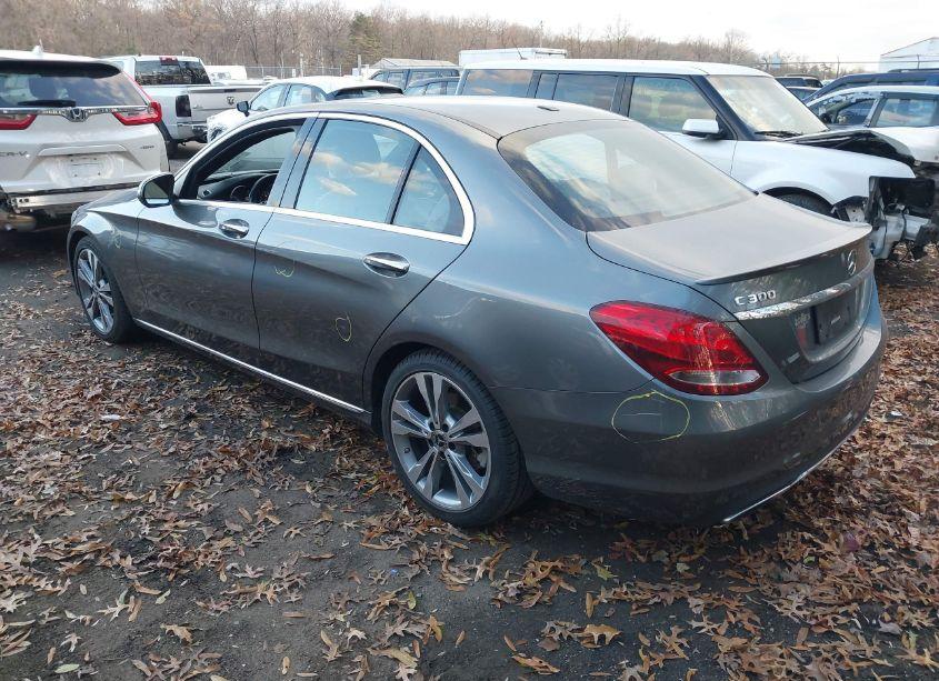 Photo 3 of 2018 Mercedes-benz C 300 (VIN 55SWF4JB9JU242710)