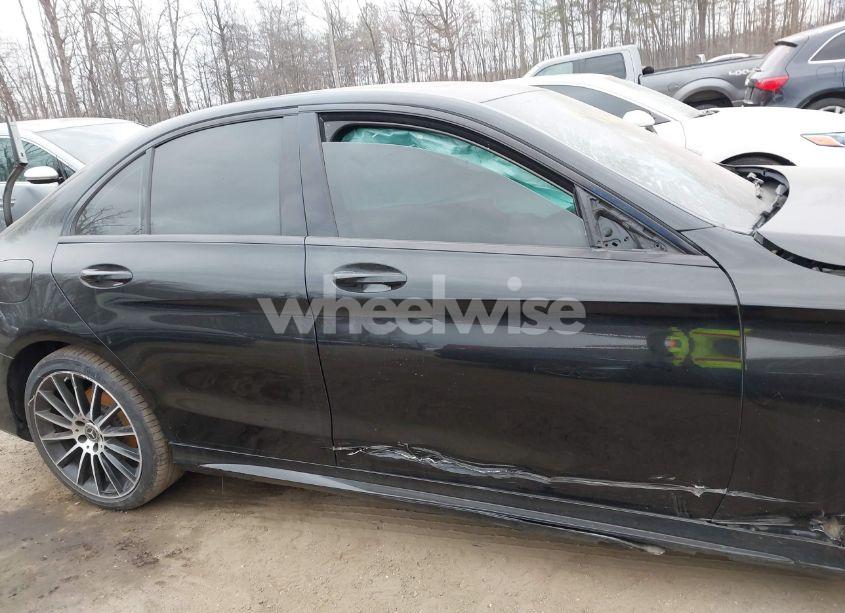 Photo 13 of 2018 Mercedes-benz C 300 (VIN 55SWF4JB9JU255005)