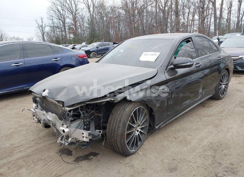 Photo 2 of 2018 Mercedes-benz C 300 (VIN 55SWF4JB9JU255005)