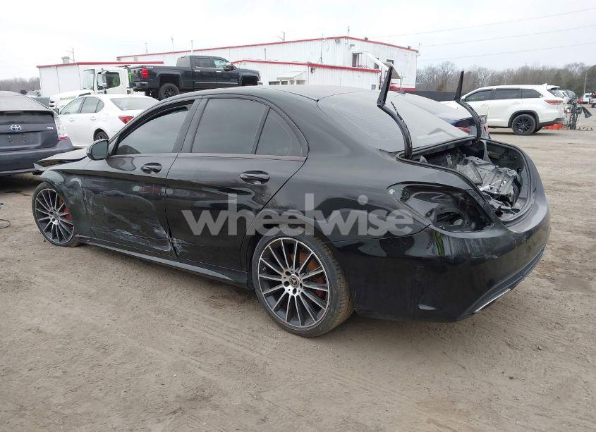 Photo 3 of 2018 Mercedes-benz C 300 (VIN 55SWF4JB9JU255005)