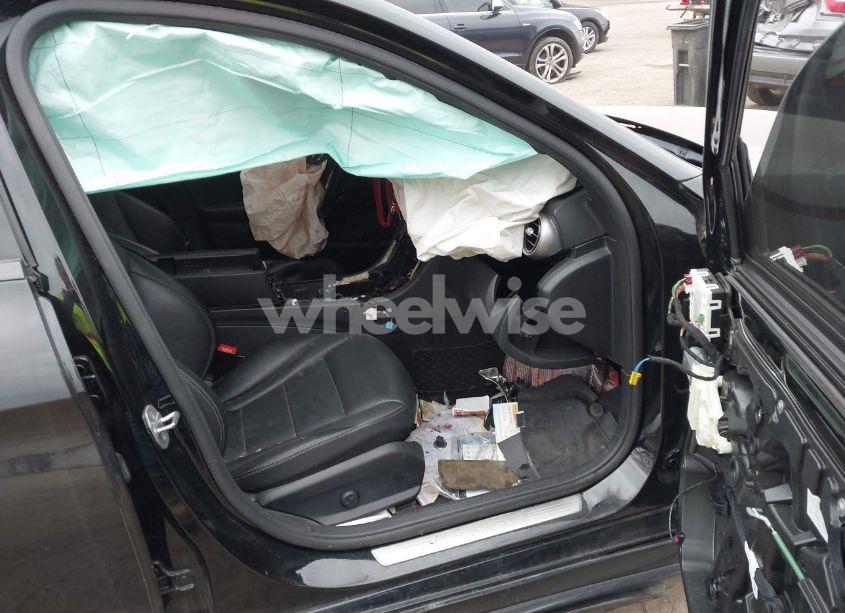 Photo 5 of 2018 Mercedes-benz C 300 (VIN 55SWF4JB9JU255005)