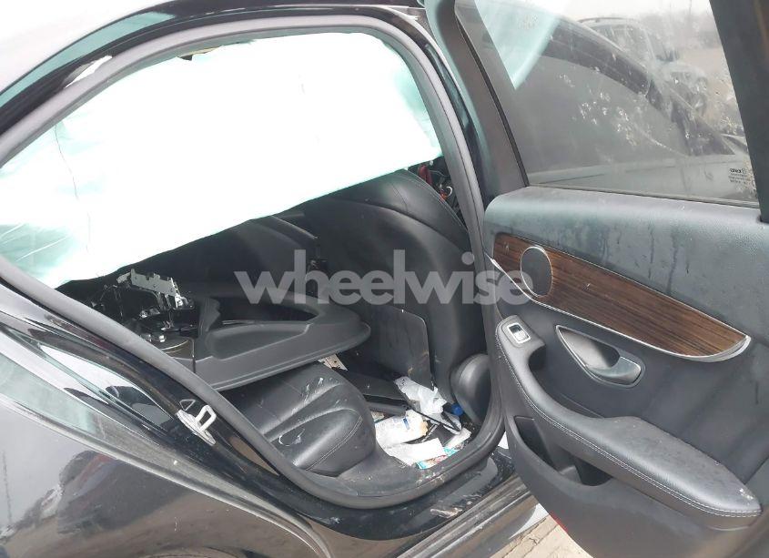 Photo 8 of 2018 Mercedes-benz C 300 (VIN 55SWF4JB9JU255005)