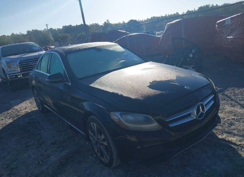 2018 Mercedes-benz C 300 (VIN 55SWF4JB9JU278235) main photo