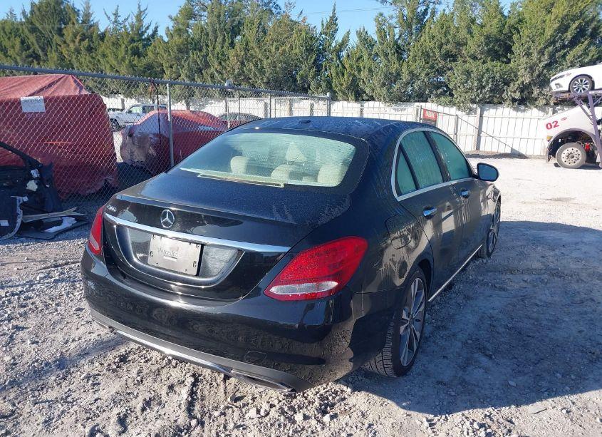Photo 4 of 2018 Mercedes-benz C 300 (VIN 55SWF4JB9JU278235)