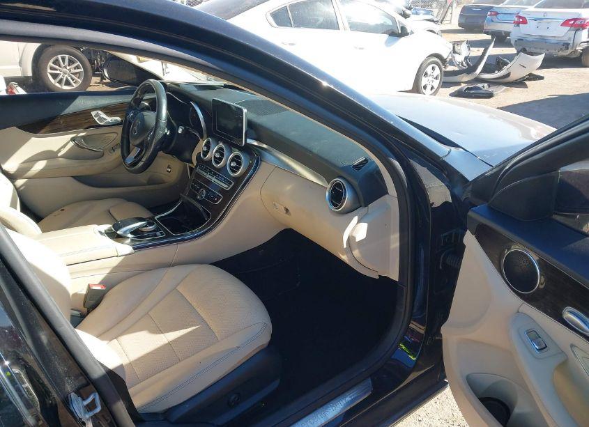 Photo 5 of 2015 Mercedes-benz C 300 LUXURY/SPORT (VIN 55SWF4JBXFU043382)
