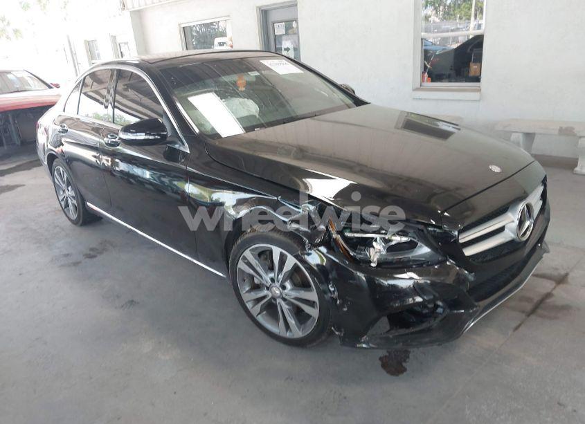 2016 Mercedes-benz C 300 LUXURY/SPORT (VIN 55SWF4JBXGU174572) main photo
