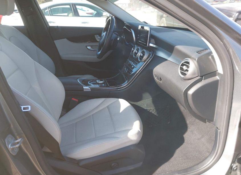 Photo 5 of 2017 Mercedes-benz C 300 LUXURY/SPORT (VIN 55SWF4JBXHU204350)
