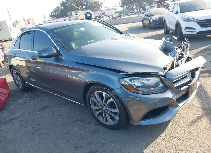 2017 Mercedes-benz C 300 LUXURY/SPORT (VIN 55SWF4JBXHU231581) main photo