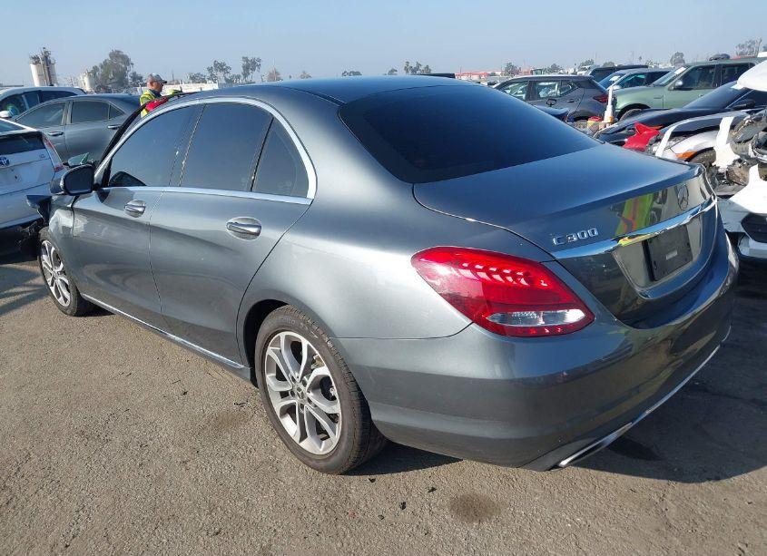 Photo 3 of 2017 Mercedes-benz C 300 LUXURY/SPORT (VIN 55SWF4JBXHU231581)