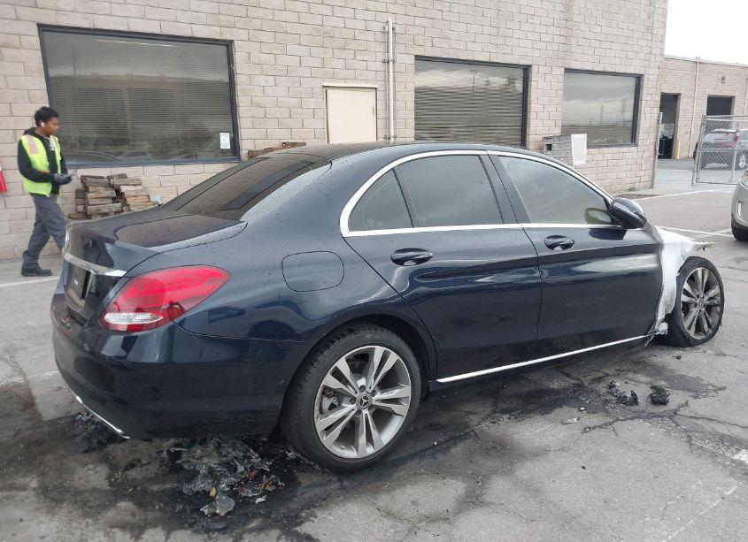 Photo 4 of 2018 Mercedes-benz C 300 (VIN 55SWF4JBXJU257507)
