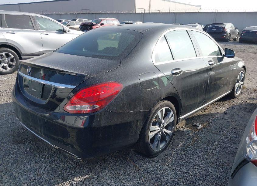 Photo 4 of 2018 Mercedes-benz C 300 (VIN 55SWF4JBXJU265784)