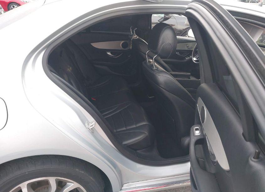 Photo 8 of 2015 Mercedes-benz C 300 4MATIC/LUXURY 4MATIC/SPORT 4MATIC (VIN 55SWF4KB0FU006730)