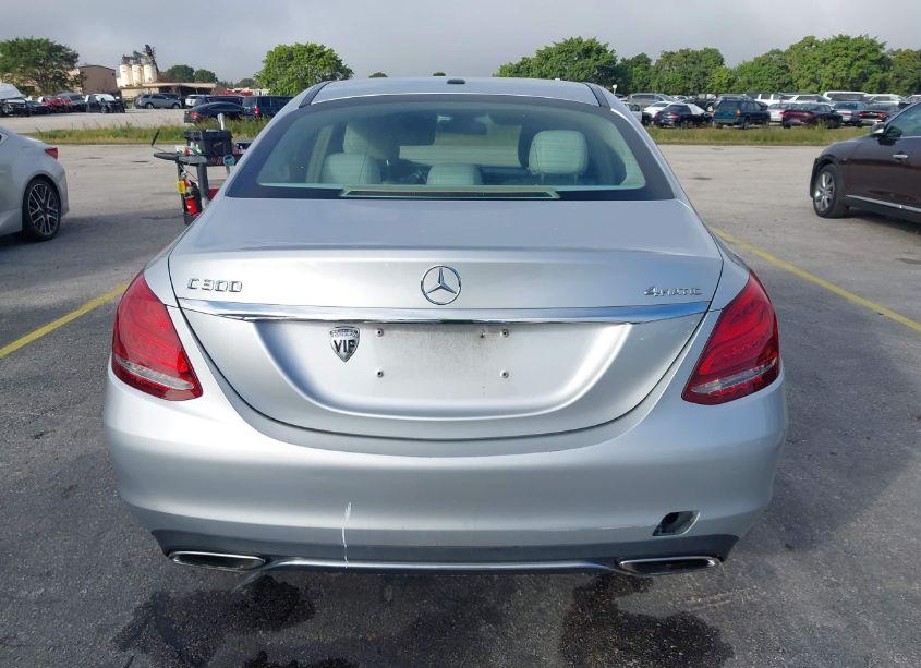Photo 16 of 2015 Mercedes-benz C 300 4MATIC/LUXURY 4MATIC/SPORT 4MATIC (VIN 55SWF4KB0FU008638)