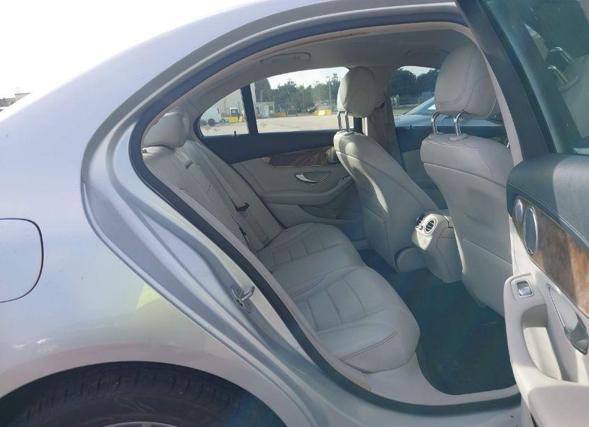 Photo 8 of 2015 Mercedes-benz C 300 4MATIC/LUXURY 4MATIC/SPORT 4MATIC (VIN 55SWF4KB0FU008638)