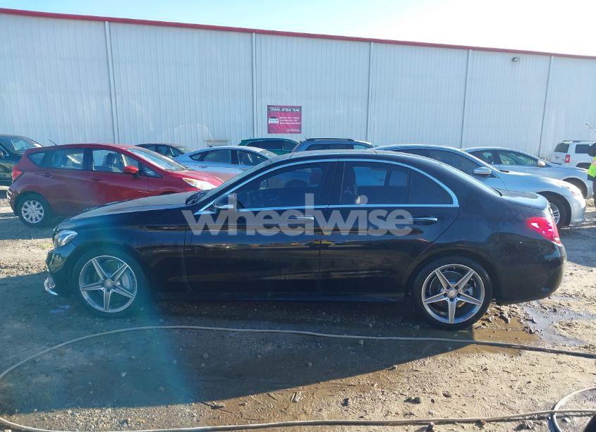 Photo 13 of 2015 Mercedes-benz C 300 4MATIC/LUXURY 4MATIC/SPORT 4MATIC (VIN 55SWF4KB0FU018408)