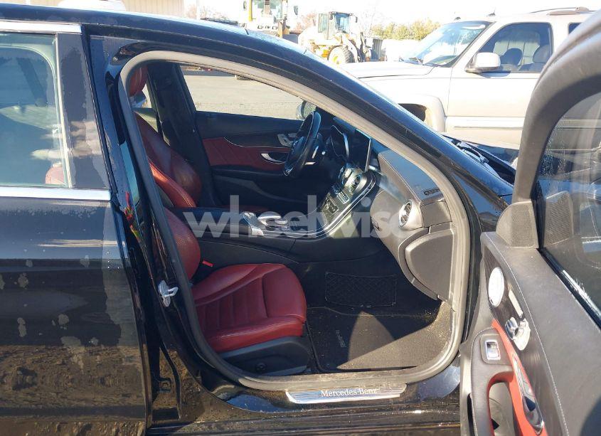 Photo 5 of 2015 Mercedes-benz C 300 4MATIC/LUXURY 4MATIC/SPORT 4MATIC (VIN 55SWF4KB0FU018408)