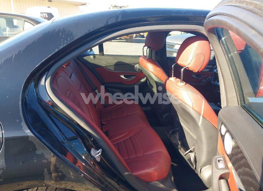 Photo 8 of 2015 Mercedes-benz C 300 4MATIC/LUXURY 4MATIC/SPORT 4MATIC (VIN 55SWF4KB0FU018408)