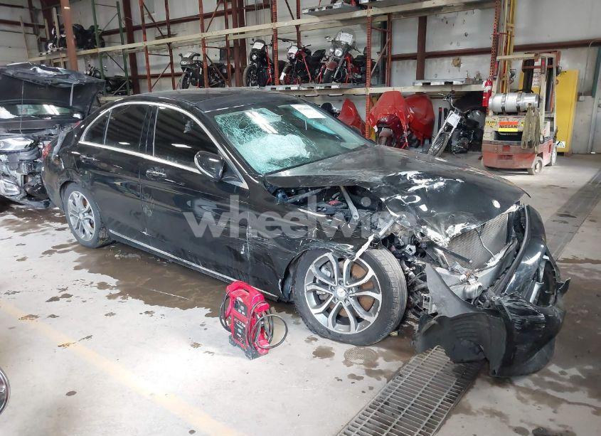 2015 Mercedes-benz C 300 4MATIC/LUXURY 4MATIC/SPORT 4MATIC (VIN 55SWF4KB0FU023057) main photo