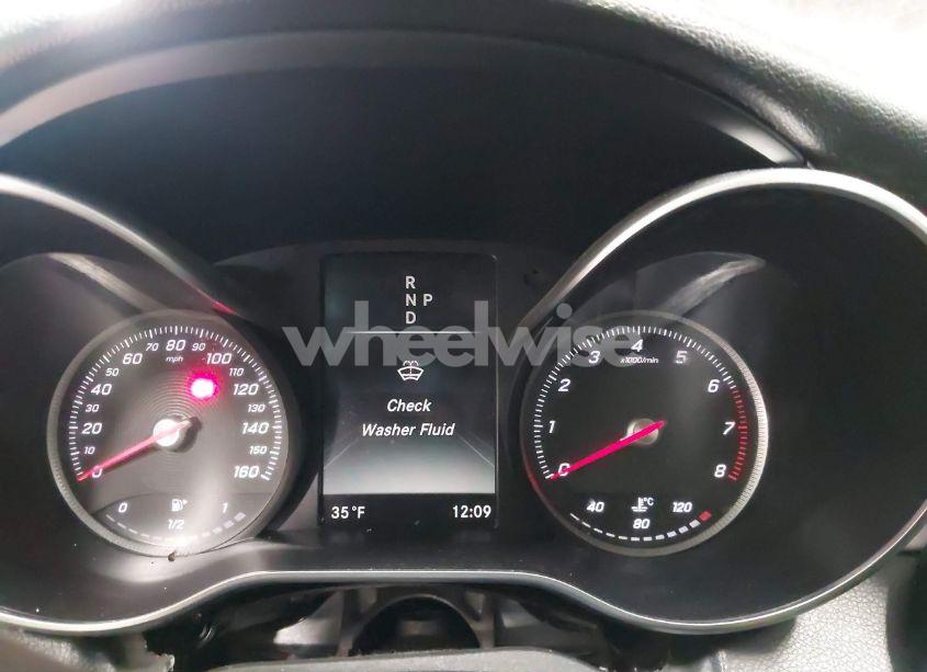 Photo 14 of 2015 Mercedes-benz C 300 4MATIC/LUXURY 4MATIC/SPORT 4MATIC (VIN 55SWF4KB0FU023057)