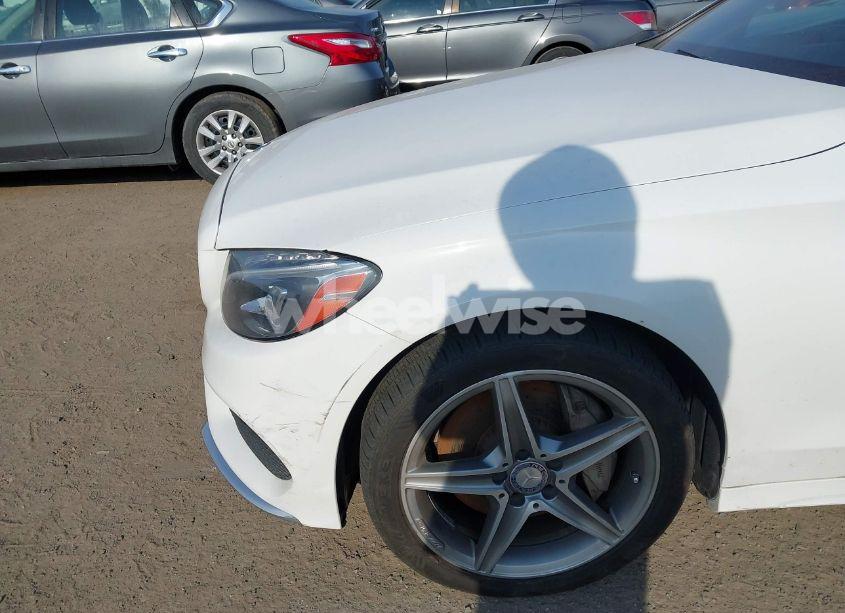 Photo 6 of 2015 Mercedes-benz C 300 4MATIC/LUXURY 4MATIC/SPORT 4MATIC (VIN 55SWF4KB0FU024547)