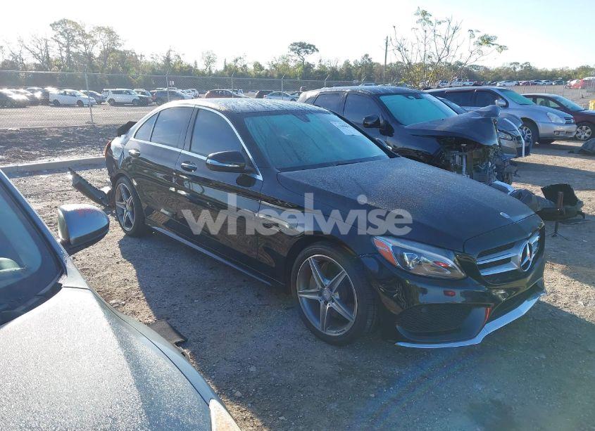 2015 Mercedes-benz C 300 4MATIC/LUXURY 4MATIC/SPORT 4MATIC (VIN 55SWF4KB0FU025682) main photo