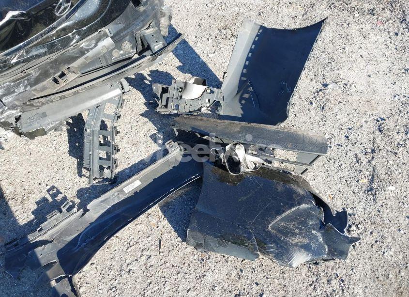 Photo 12 of 2015 Mercedes-benz C 300 4MATIC/LUXURY 4MATIC/SPORT 4MATIC (VIN 55SWF4KB0FU025682)