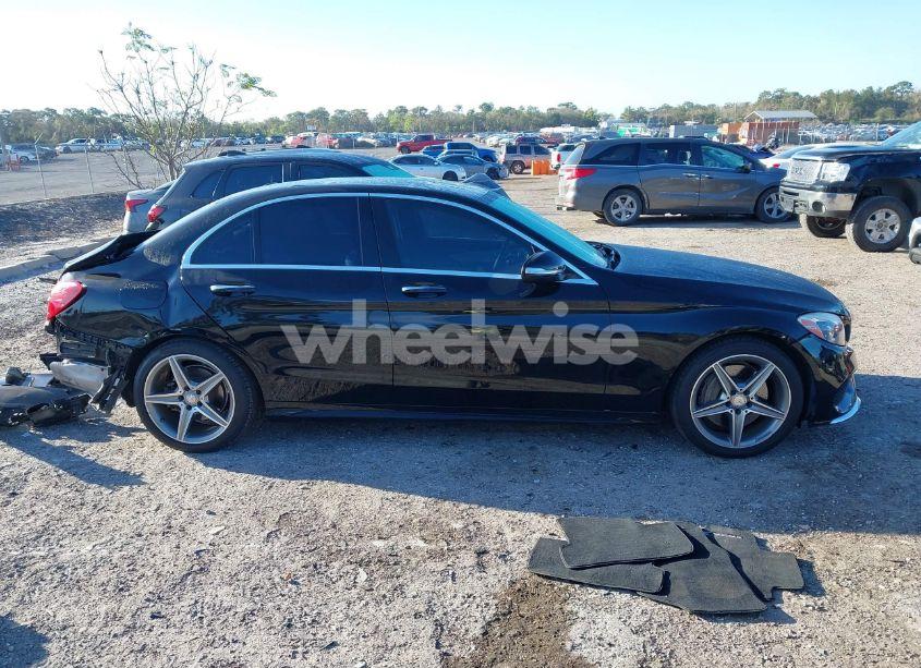 Photo 14 of 2015 Mercedes-benz C 300 4MATIC/LUXURY 4MATIC/SPORT 4MATIC (VIN 55SWF4KB0FU025682)