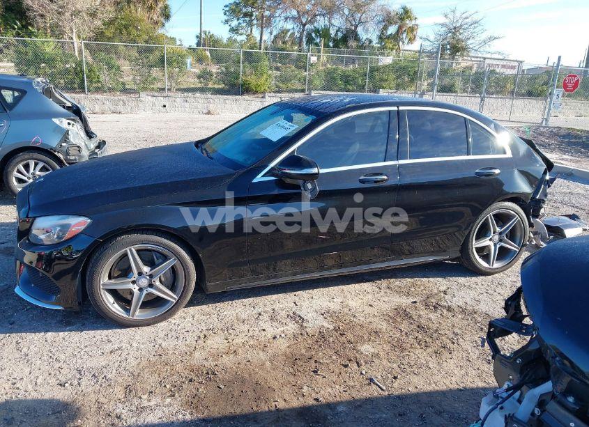 Photo 15 of 2015 Mercedes-benz C 300 4MATIC/LUXURY 4MATIC/SPORT 4MATIC (VIN 55SWF4KB0FU025682)