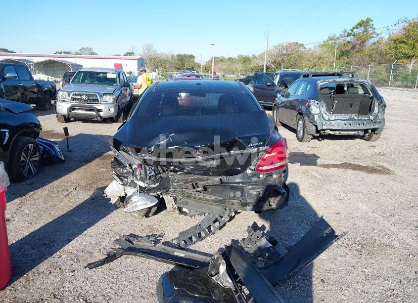 Photo 17 of 2015 Mercedes-benz C 300 4MATIC/LUXURY 4MATIC/SPORT 4MATIC (VIN 55SWF4KB0FU025682)