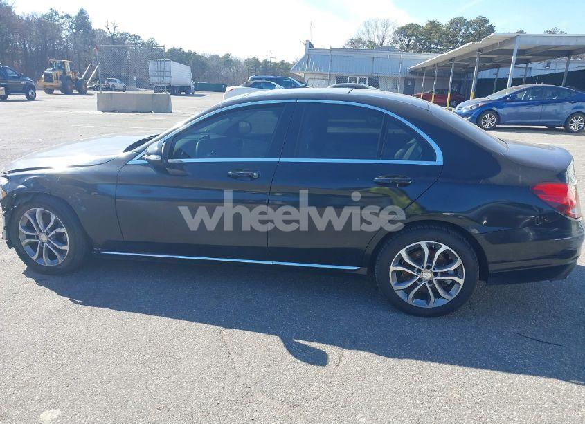 Photo 14 of 2015 Mercedes-benz C 300 (VIN 55SWF4KB0FU027111)
