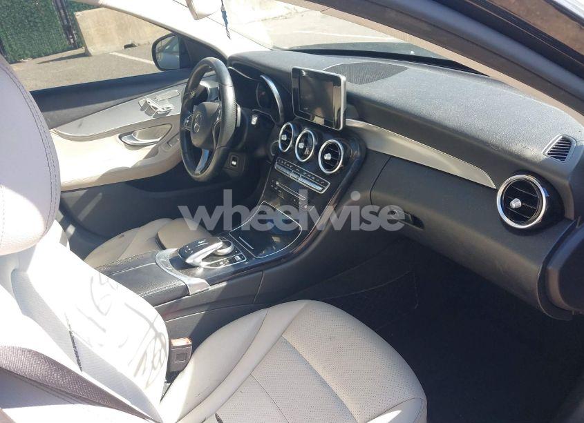 Photo 5 of 2015 Mercedes-benz C 300 (VIN 55SWF4KB0FU027111)