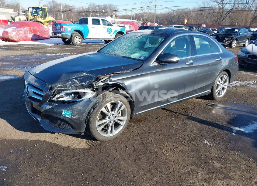 Photo 2 of 2015 Mercedes-benz C 300 4MATIC/LUXURY 4MATIC/SPORT 4MATIC (VIN 55SWF4KB0FU039727)