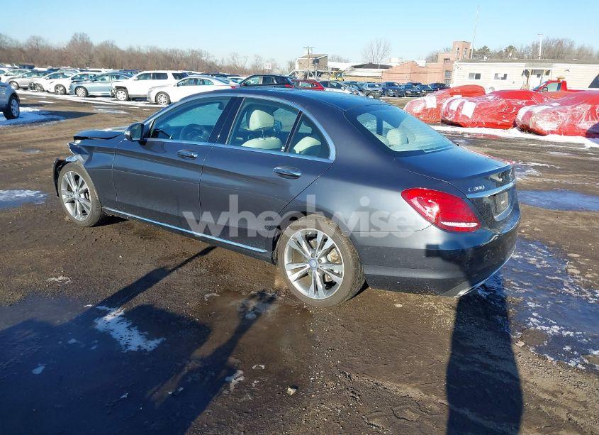 Photo 3 of 2015 Mercedes-benz C 300 4MATIC/LUXURY 4MATIC/SPORT 4MATIC (VIN 55SWF4KB0FU039727)