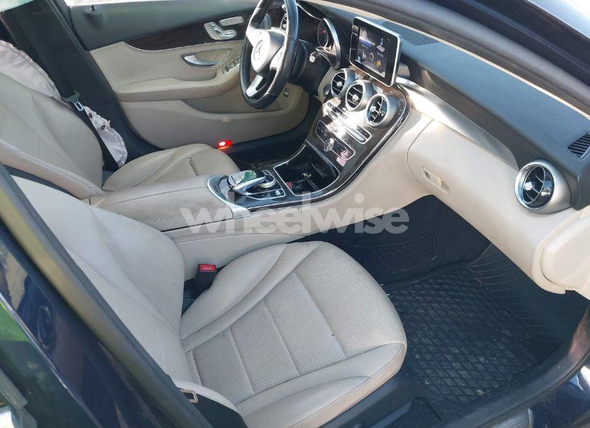 Photo 5 of 2015 Mercedes-benz C 300 4MATIC/LUXURY 4MATIC/SPORT 4MATIC (VIN 55SWF4KB0FU042658)