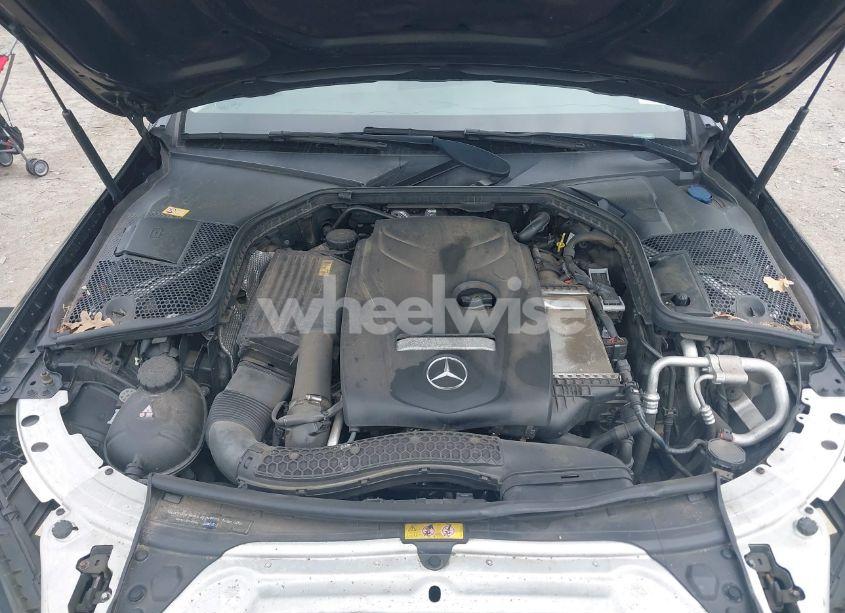 Photo 10 of 2016 Mercedes-benz C 300 4MATIC/LUXURY 4MATIC/SPORT 4MATIC (VIN 55SWF4KB0GU098553)