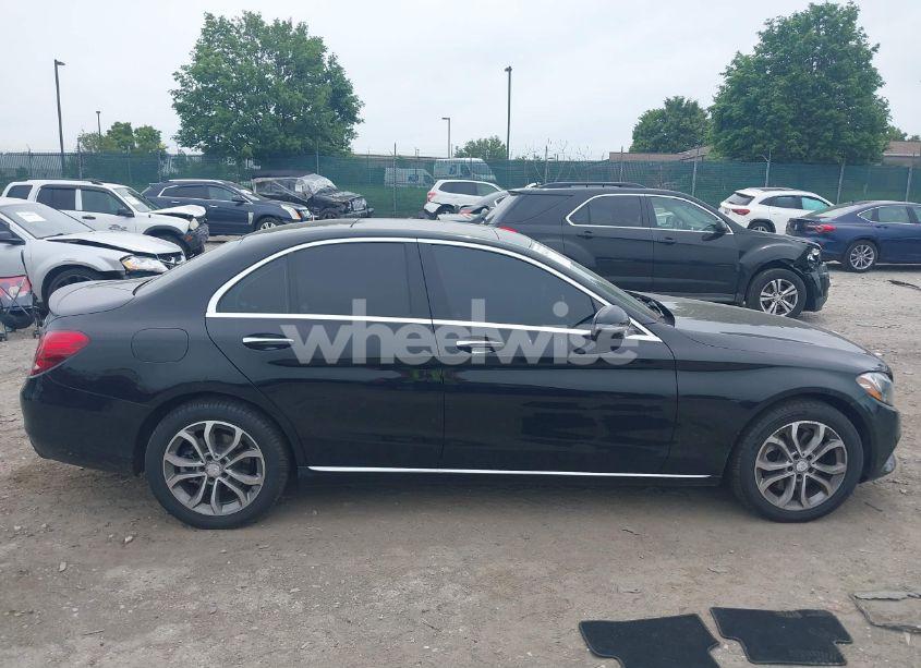 Photo 13 of 2016 Mercedes-benz C 300 4MATIC/LUXURY 4MATIC/SPORT 4MATIC (VIN 55SWF4KB0GU098553)