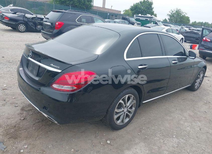 Photo 4 of 2016 Mercedes-benz C 300 4MATIC/LUXURY 4MATIC/SPORT 4MATIC (VIN 55SWF4KB0GU098553)