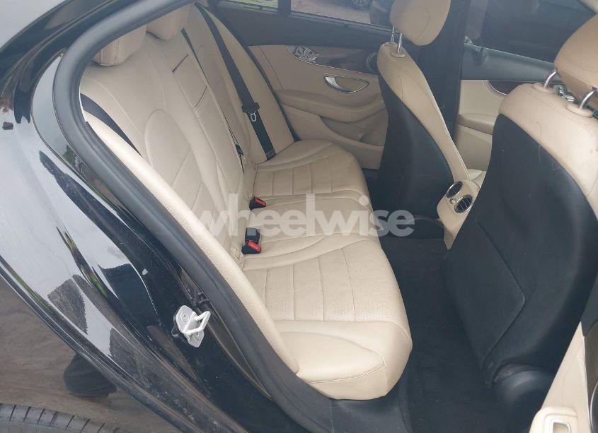 Photo 8 of 2016 Mercedes-benz C 300 4MATIC/LUXURY 4MATIC/SPORT 4MATIC (VIN 55SWF4KB0GU098553)