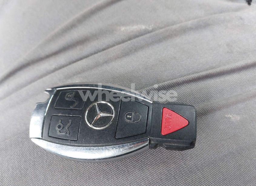 Photo 11 of 2016 Mercedes-benz C 300 4MATIC/LUXURY 4MATIC/SPORT 4MATIC (VIN 55SWF4KB0GU100690)