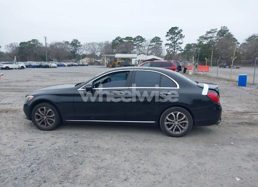 Photo 14 of 2016 Mercedes-benz C 300 4MATIC/LUXURY 4MATIC/SPORT 4MATIC (VIN 55SWF4KB0GU100690)