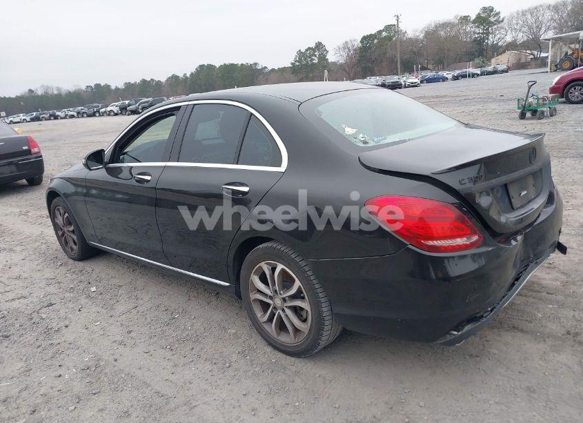 Photo 3 of 2016 Mercedes-benz C 300 4MATIC/LUXURY 4MATIC/SPORT 4MATIC (VIN 55SWF4KB0GU100690)