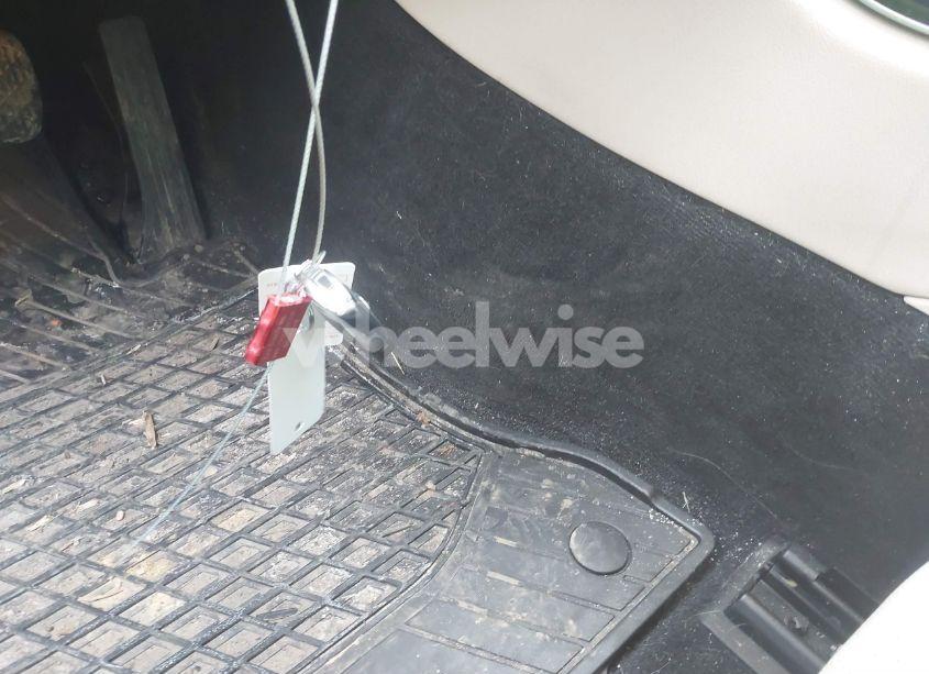 Photo 11 of 2016 Mercedes-benz C 300 4MATIC/LUXURY 4MATIC/SPORT 4MATIC (VIN 55SWF4KB0GU108739)