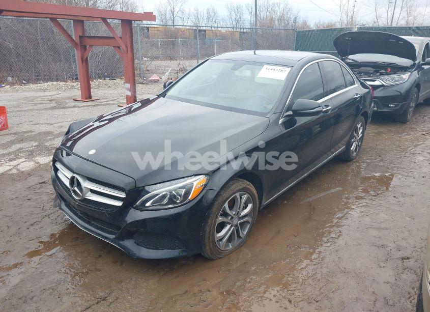 Photo 2 of 2016 Mercedes-benz C 300 4MATIC/LUXURY 4MATIC/SPORT 4MATIC (VIN 55SWF4KB0GU108739)