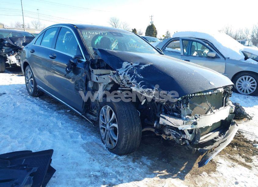 2016 Mercedes-benz C 300 4MATIC/LUXURY 4MATIC/SPORT 4MATIC (VIN 55SWF4KB0GU126223) main photo