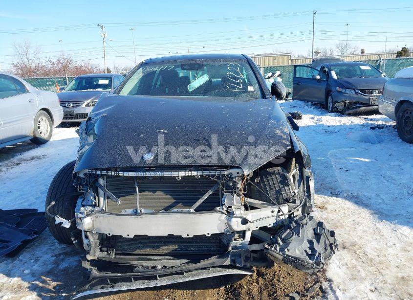 Photo 13 of 2016 Mercedes-benz C 300 4MATIC/LUXURY 4MATIC/SPORT 4MATIC (VIN 55SWF4KB0GU126223)