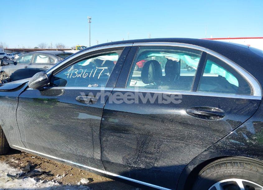 Photo 15 of 2016 Mercedes-benz C 300 4MATIC/LUXURY 4MATIC/SPORT 4MATIC (VIN 55SWF4KB0GU126223)