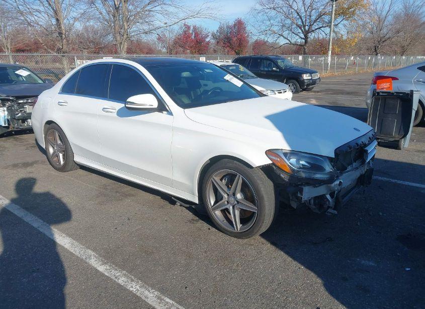 2016 Mercedes-benz C 300 4MATIC/LUXURY 4MATIC/SPORT 4MATIC (VIN 55SWF4KB0GU178788) main photo